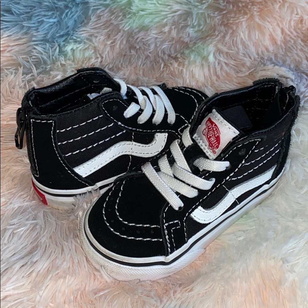 Toddler size 5 Vans